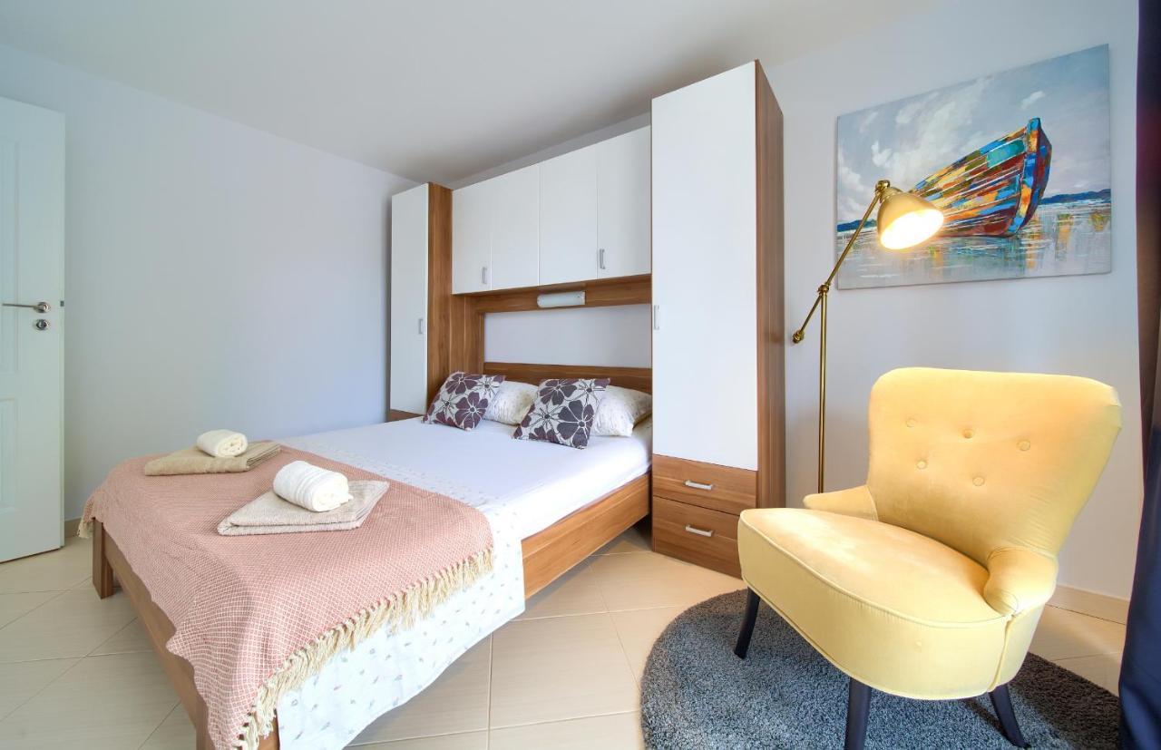 Appartamento Malinska -Krk Esterno foto